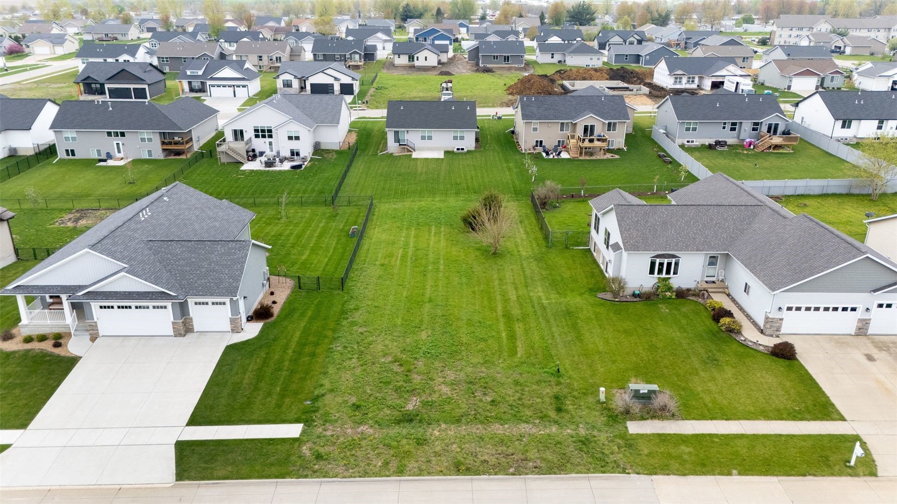 Robinwood Lane Marion IA 52302