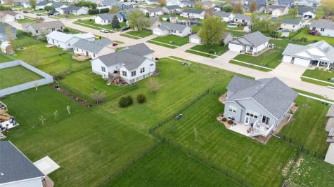 Robinwood Lane Marion IA 52302