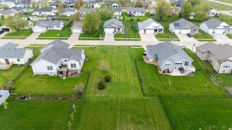 Robinwood Lane Marion IA 52302