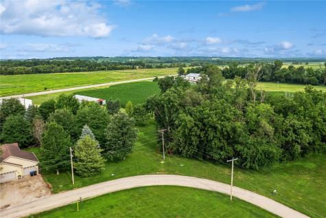 Lot 10 Belle Plaine Belle Plaine IA 52208