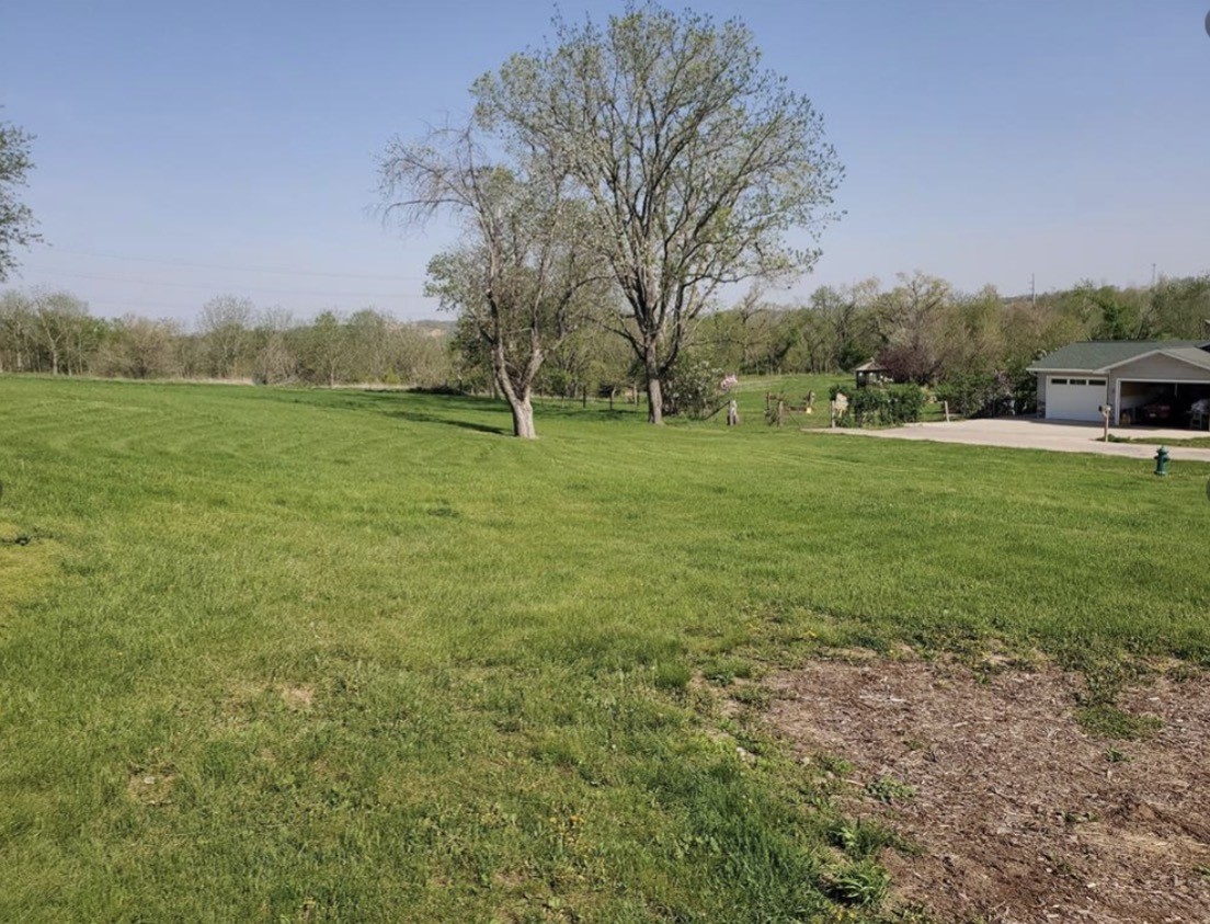 1110 Quarry Avenue SW Cedar Rapids IA 52404