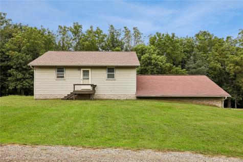 Lots 4 & 5 22nd Avenue Drive Vinton IA 52349