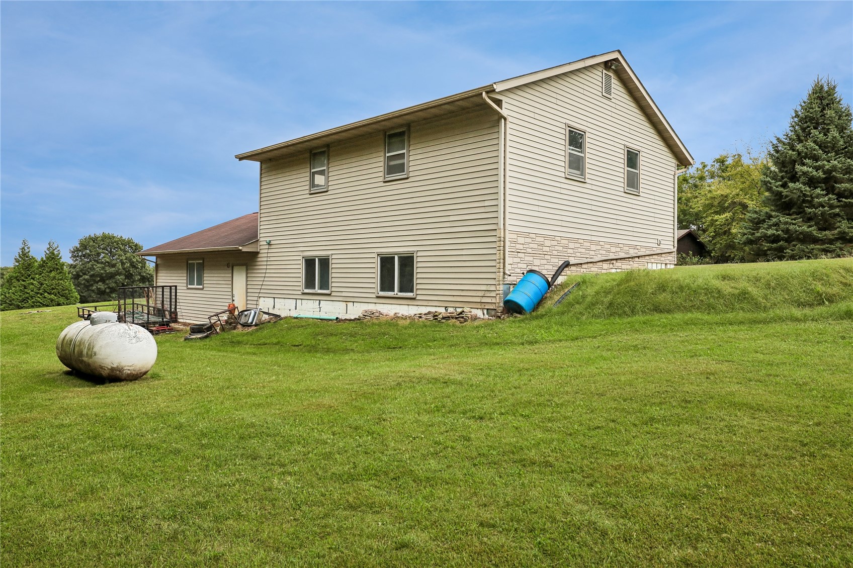 Lots 4 & 5 22nd Avenue Drive Vinton IA 52349