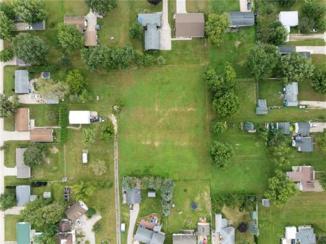12TH Street NE Independence IA 50644