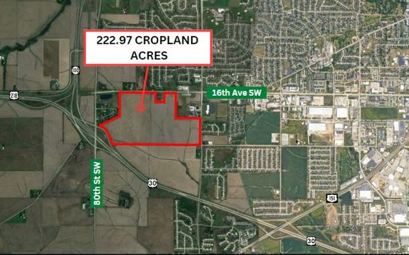 Farm 2449, Tract 3373 Cedar Rapids IA 52404