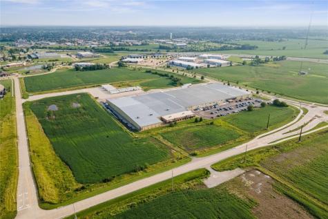 1175 Tower Terrace Road Hiawatha IA 52233