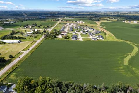 26.35 Acres M/l Quass Road Robins IA 52328