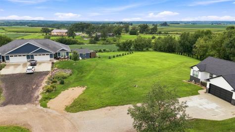 374 Arrowhead Lane Lisbon IA 52253