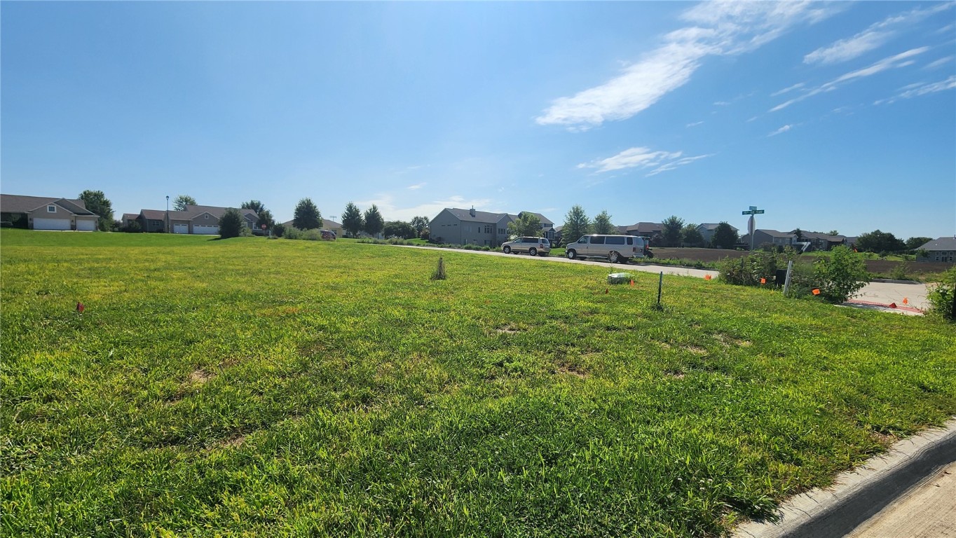 422 16th Place SW Mt Vernon IA 52314