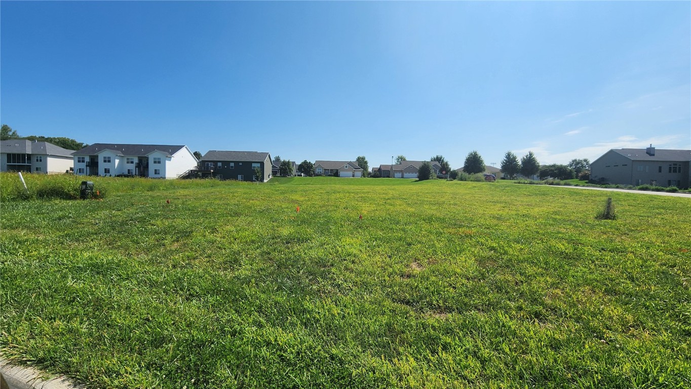 422 16th Place SW Mt Vernon IA 52314