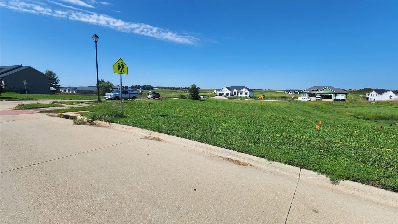 422 16th Place SW Mt Vernon IA 52314