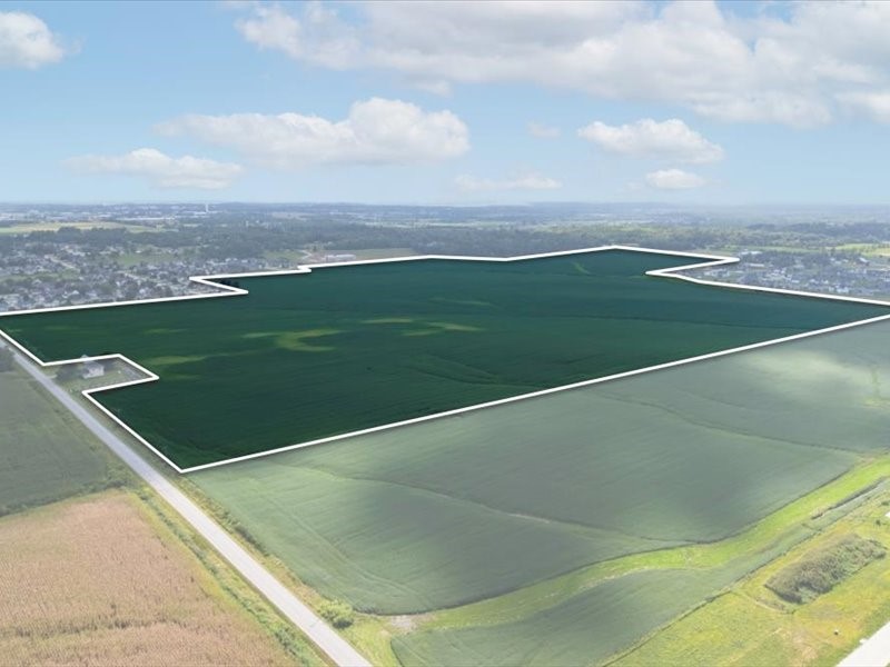 70.78 Acres M/l Quass Road Robins IA 52328