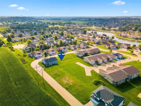 7040/7042 Waterview Drive SW Cedar Rapids IA 52404