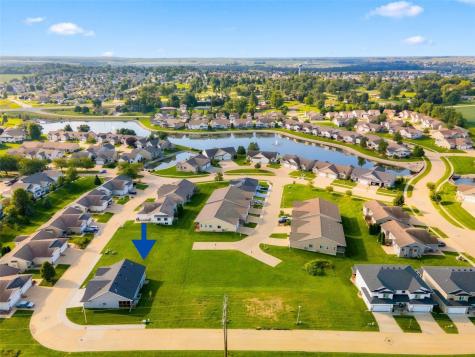 7040/7042 Waterview Drive SW Cedar Rapids IA 52404