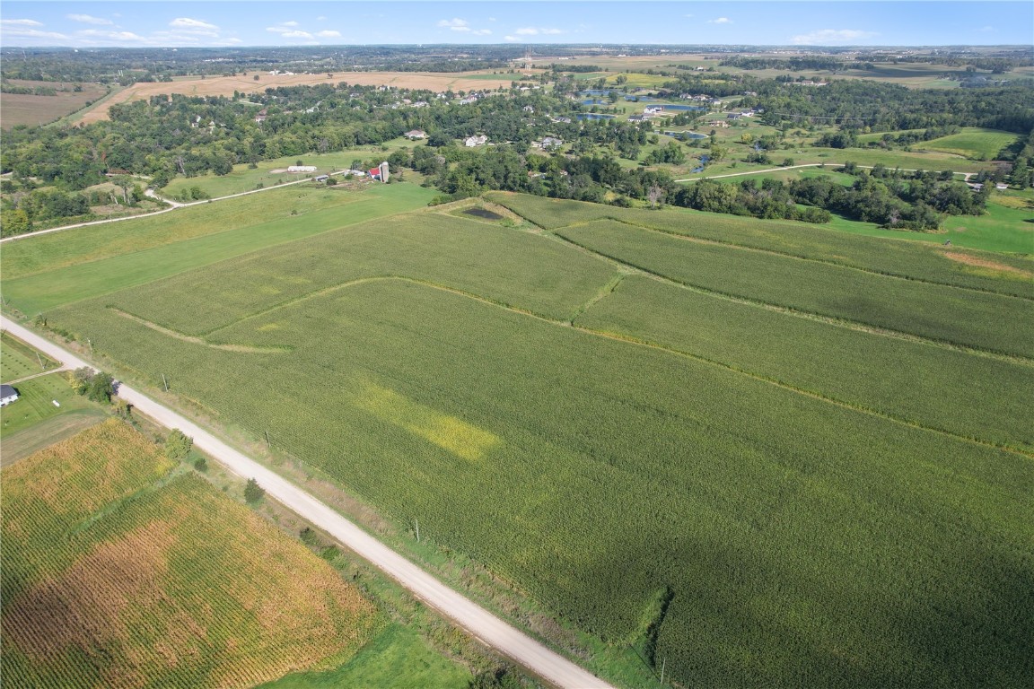 1553 Holmans Road Mt Vernon IA 52314
