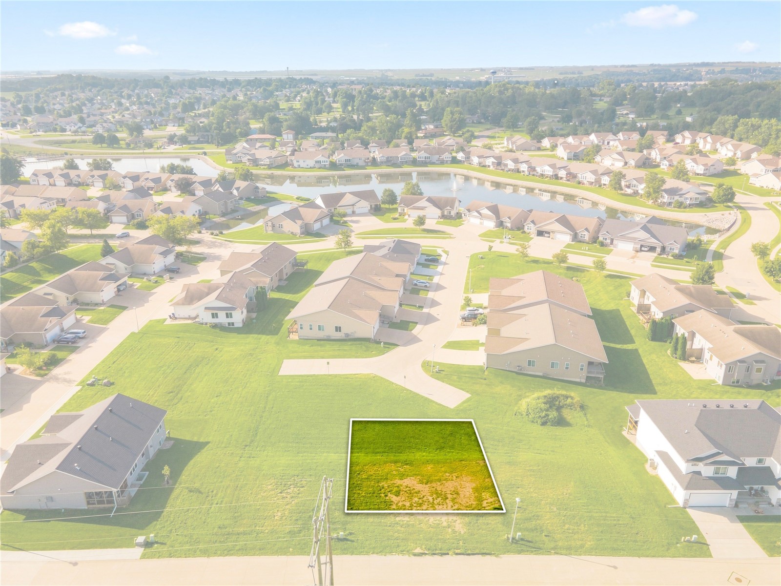 7056/7058 Waterview Drive SW Cedar Rapids IA 52404