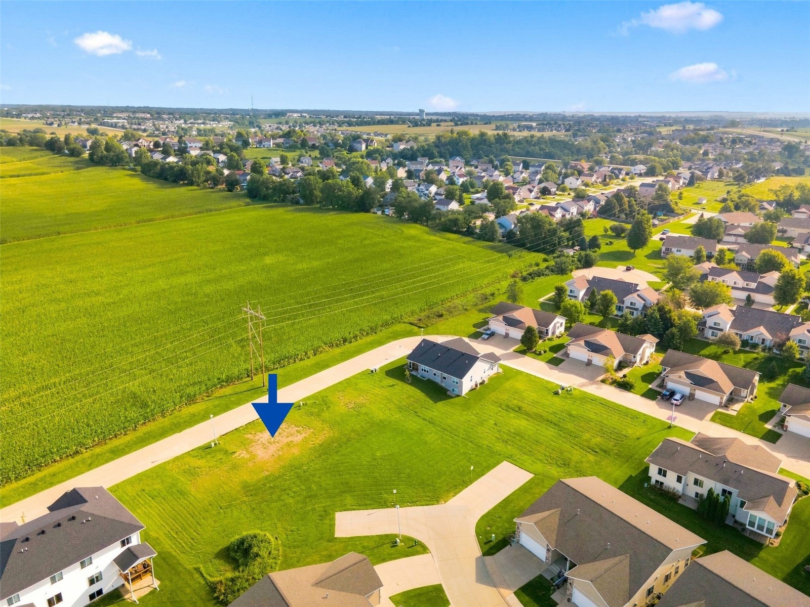 7056/7058 Waterview Drive SW Cedar Rapids IA 52404