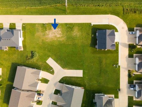 7056/7058 Waterview Drive SW Cedar Rapids IA 52404