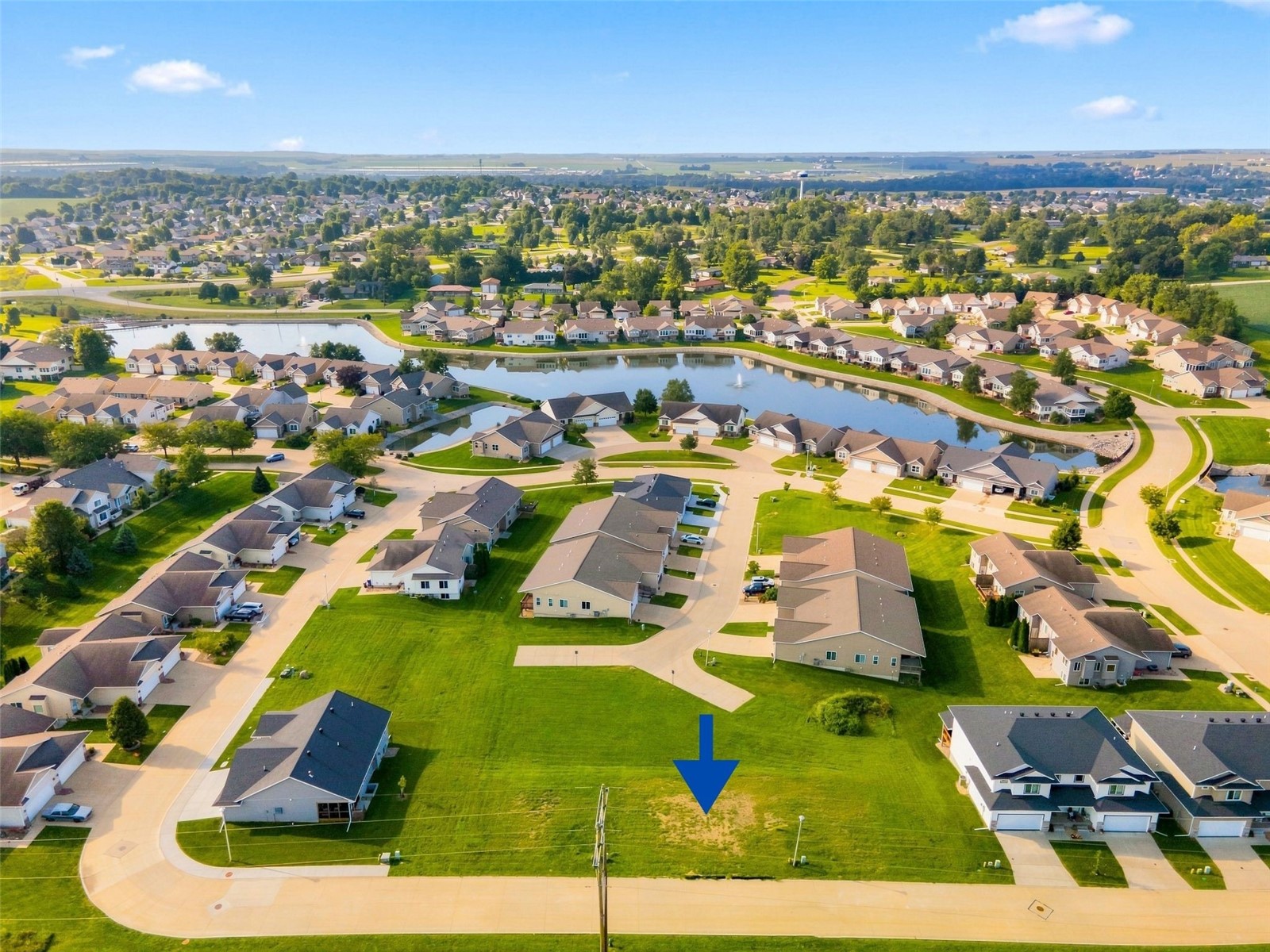7056/7058 Waterview Drive SW Cedar Rapids IA 52404