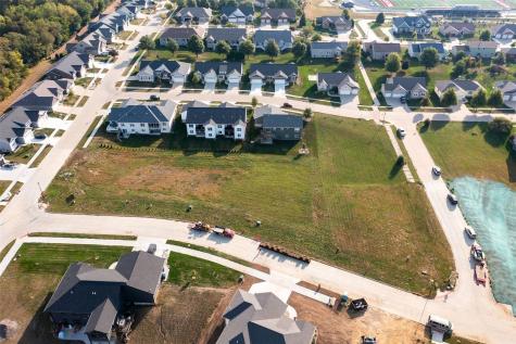 406 16th Place SW Mt Vernon IA 52314
