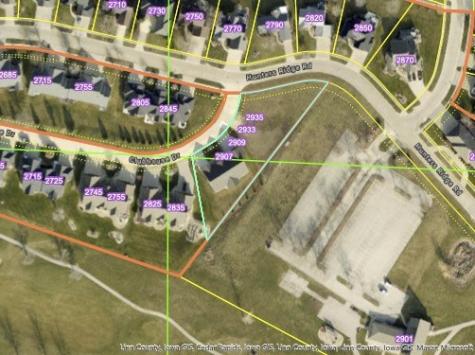 2933 Clubhouse Drive And 2935 Marion IA 52302