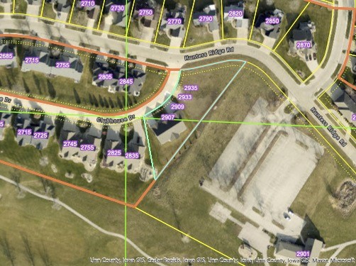 2933 Clubhouse Drive And 2935 Marion IA 52302