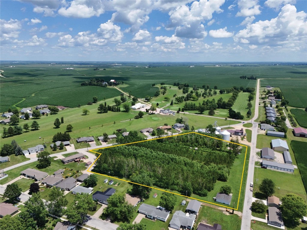 98 1st Street Lowden IA 52255