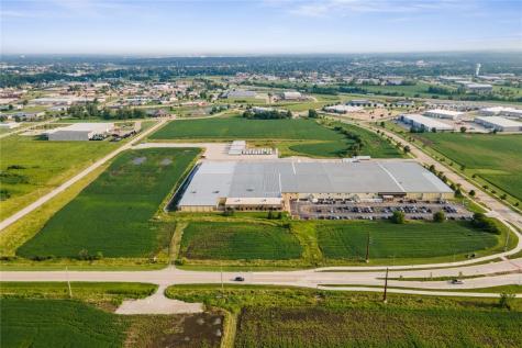 1175 Tower Terrace Road Hiawatha IA 52233