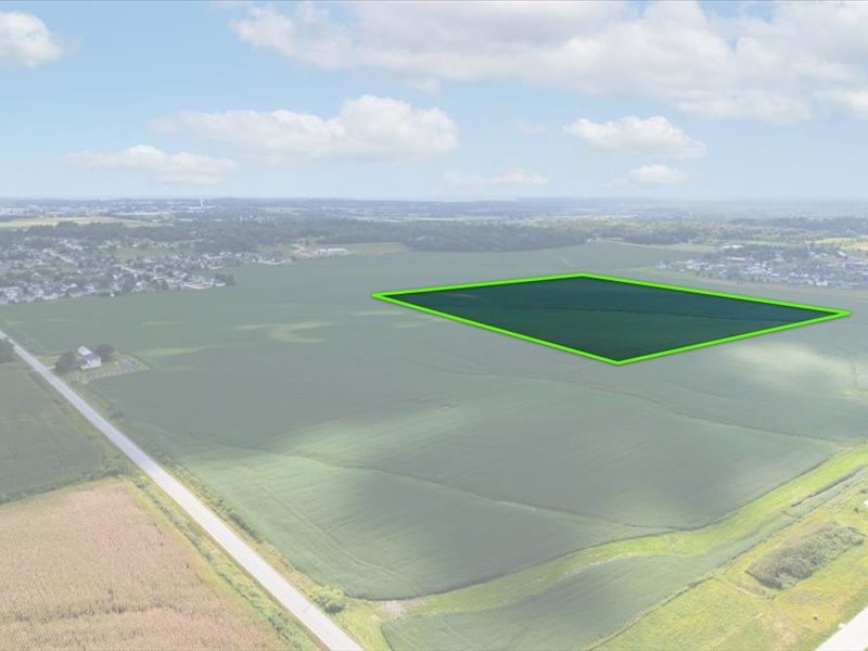 Robins IA, 39.69 Acres M/l N Center Point Road