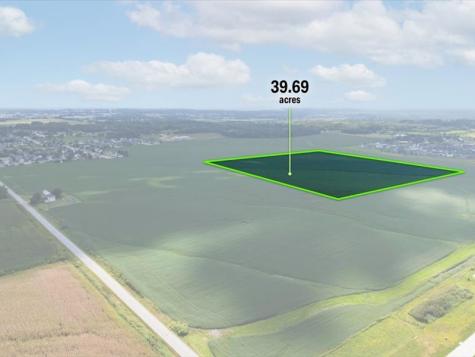 39.69 Acres M/l N Center Point Road Robins IA 52328