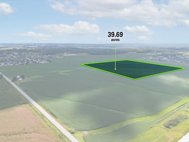 39.69 Acres M/l N Center Point Road Robins IA 52328