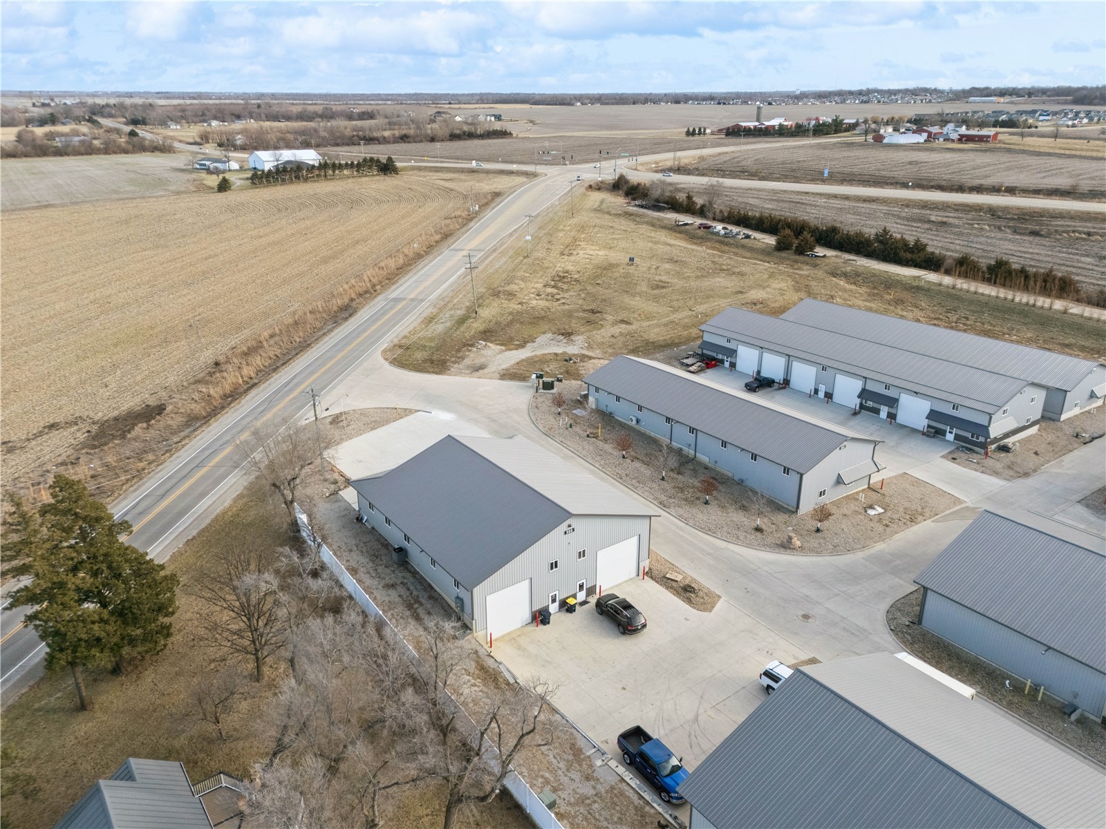 3230 N Center Point Road Robins IA 52328