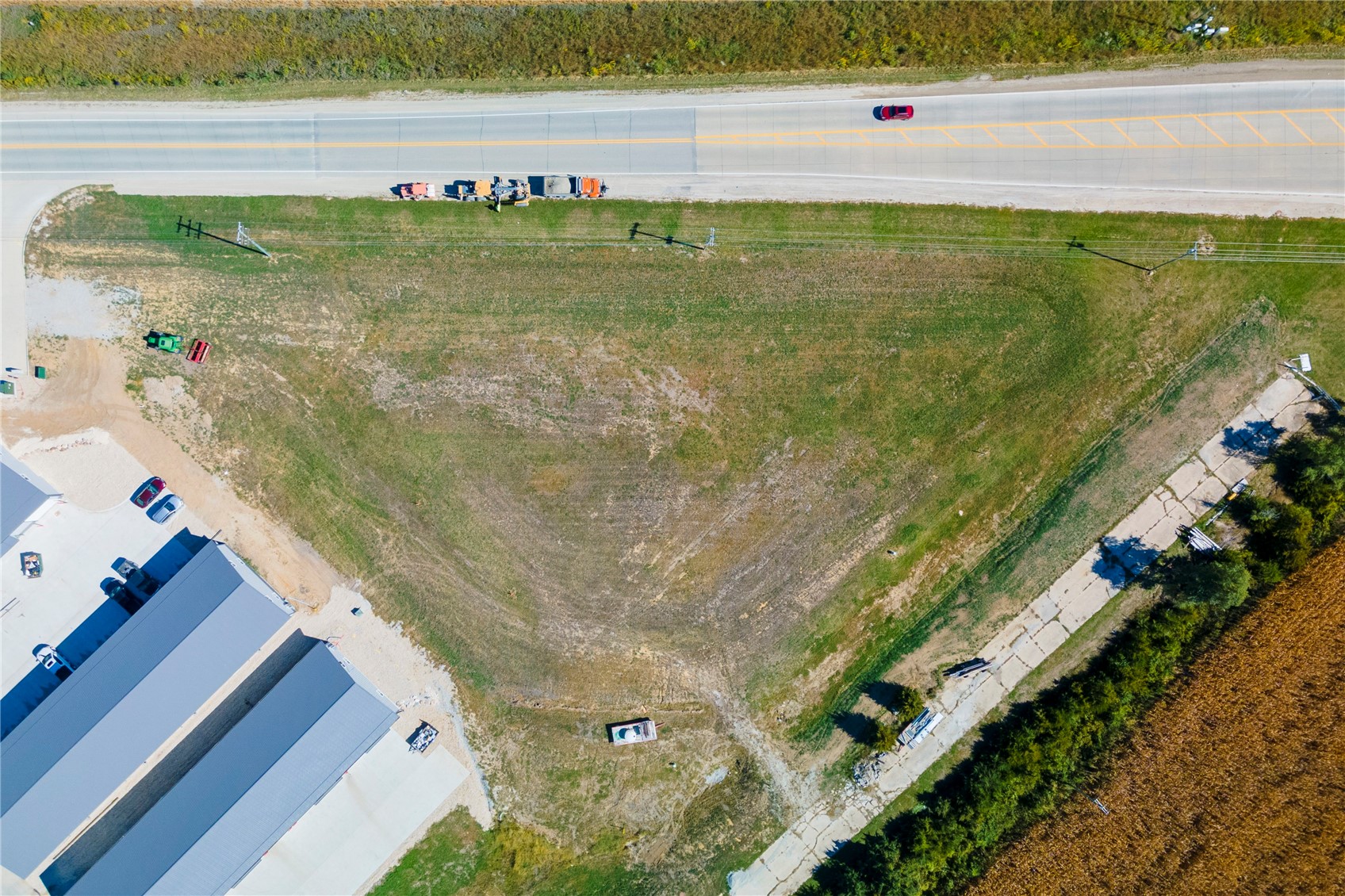 3230 N Center Point Road Robins IA 52328