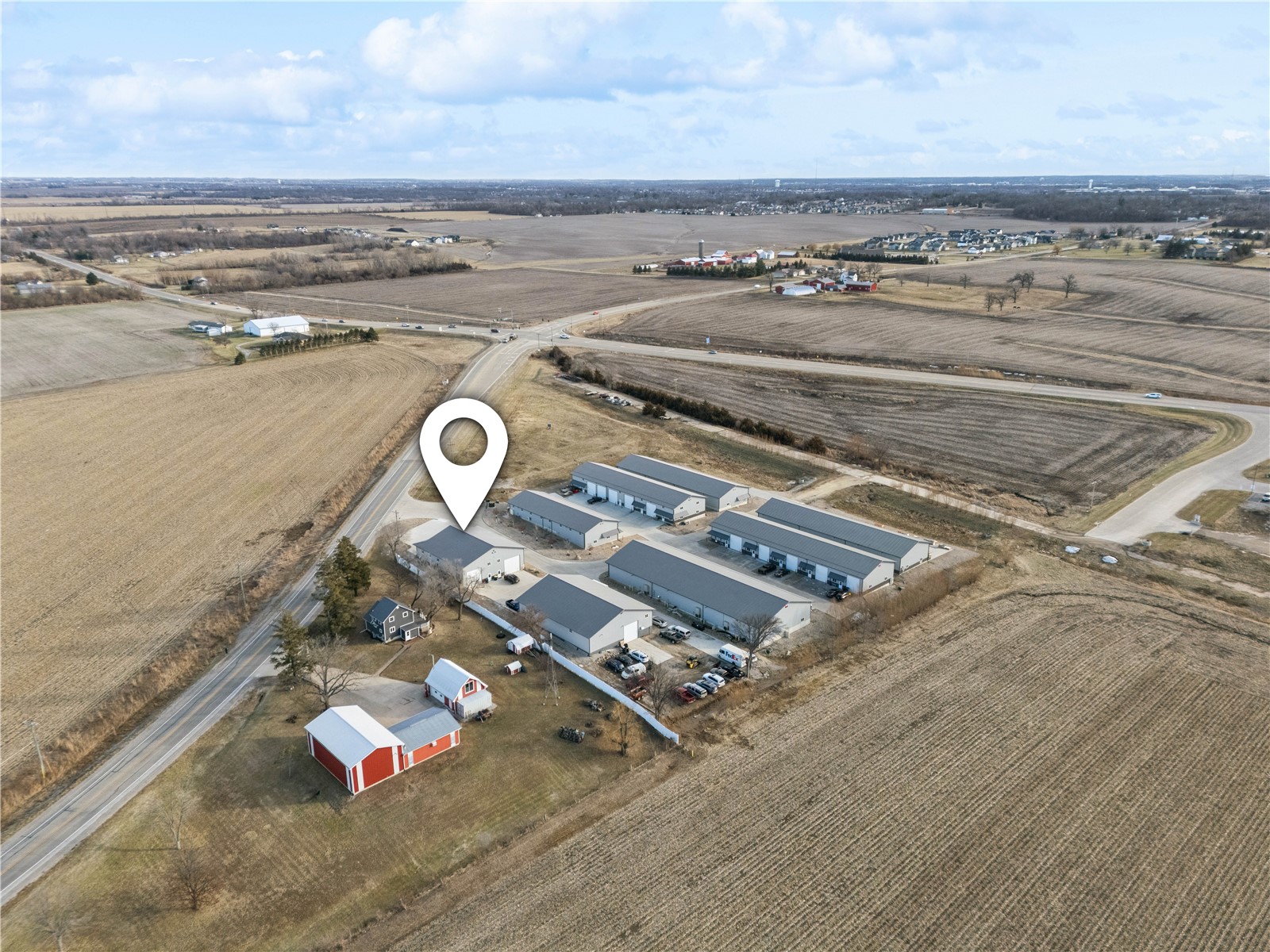 3230 N Center Point Road Robins IA 52328