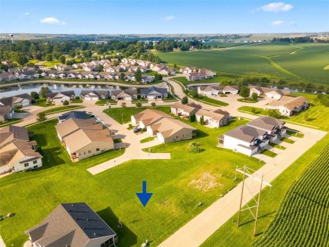 7048/7050 Waterview Drive SW Cedar Rapids IA 52404
