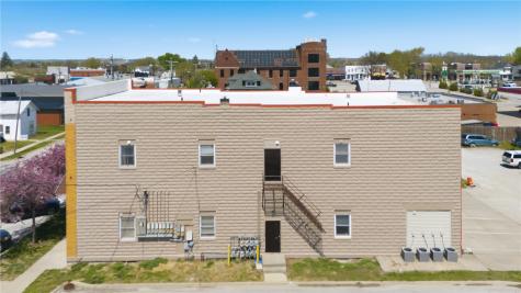 230 S Dubuque Street Solon IA 52333