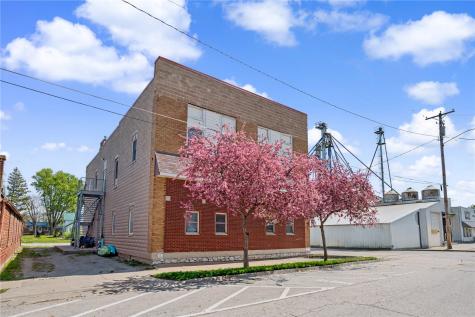 230 S Dubuque Street Solon IA 52333
