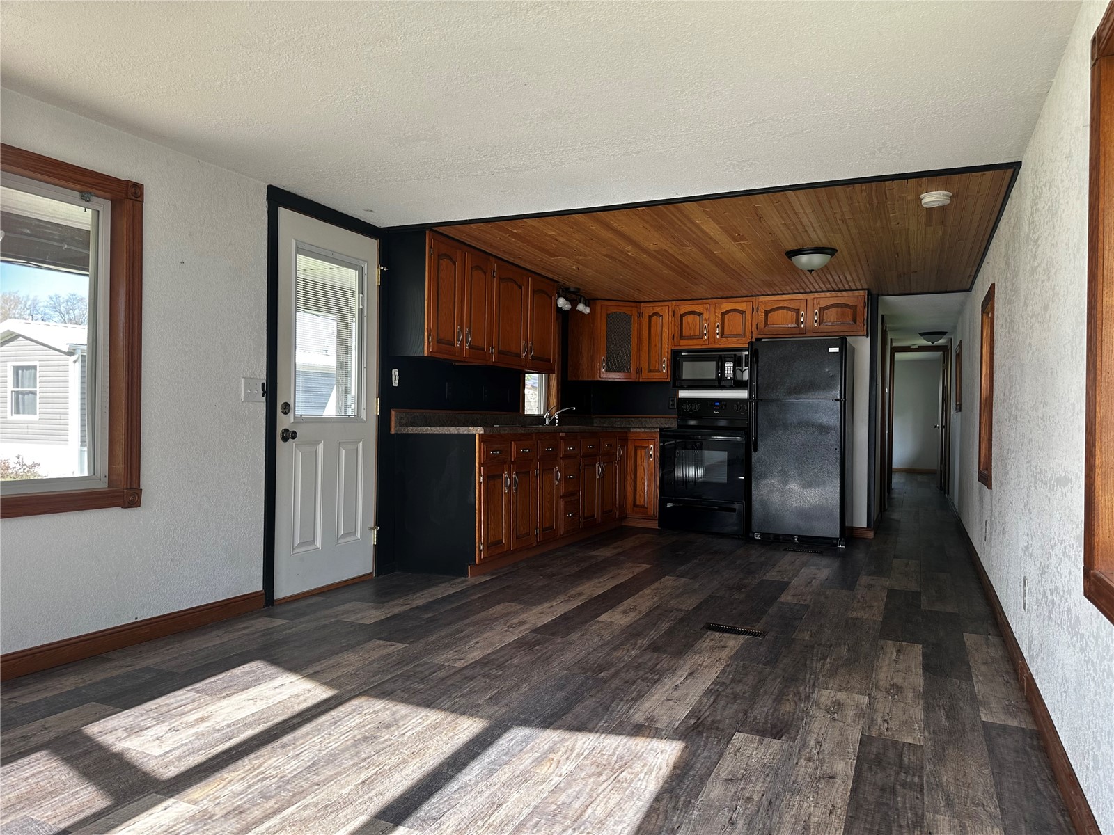 26103 210th Avenue Delhi IA 52223
