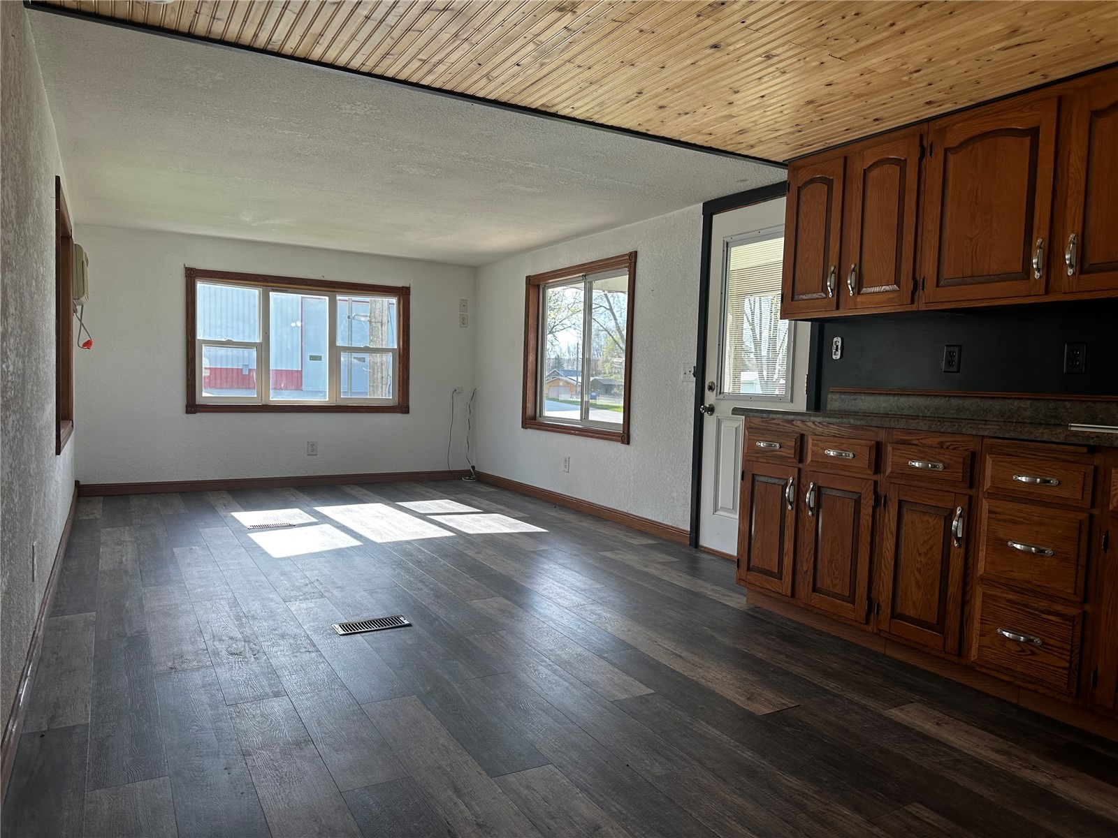 26103 210th Avenue Delhi IA 52223