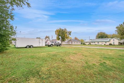 808 9th Avenue Belle Plaine IA 52208