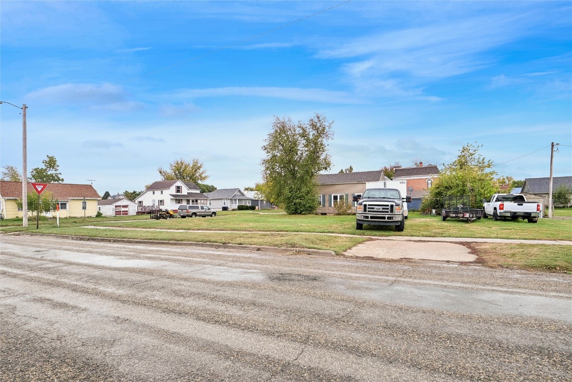 808 9th Avenue Belle Plaine IA 52208