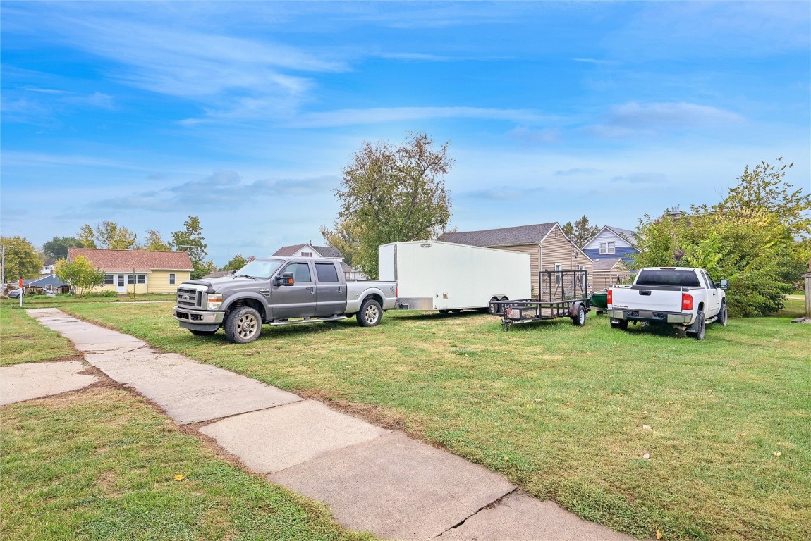 808 9th Avenue Belle Plaine IA 52208