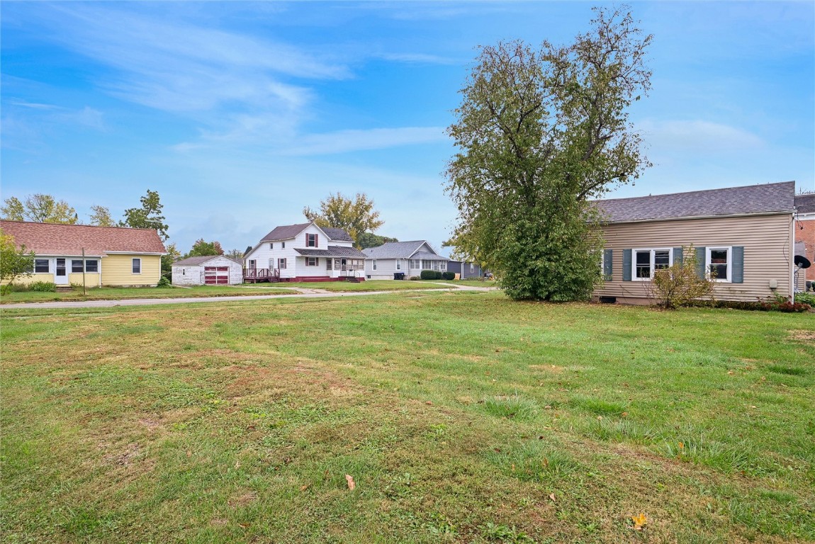 808 9th Avenue Belle Plaine IA 52208