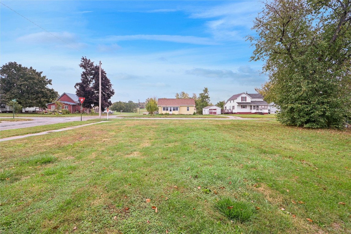 808 9th Avenue Belle Plaine IA 52208