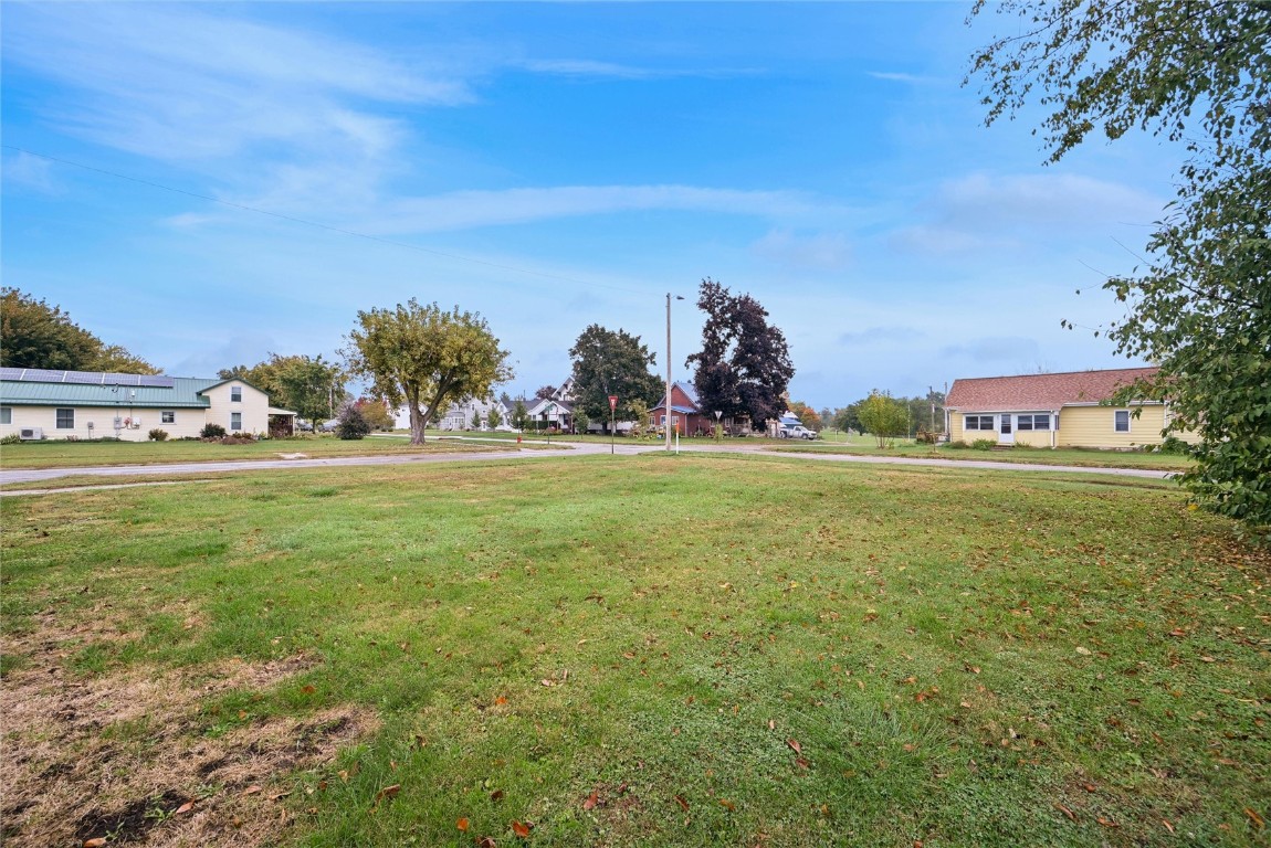 808 9th Avenue Belle Plaine IA 52208