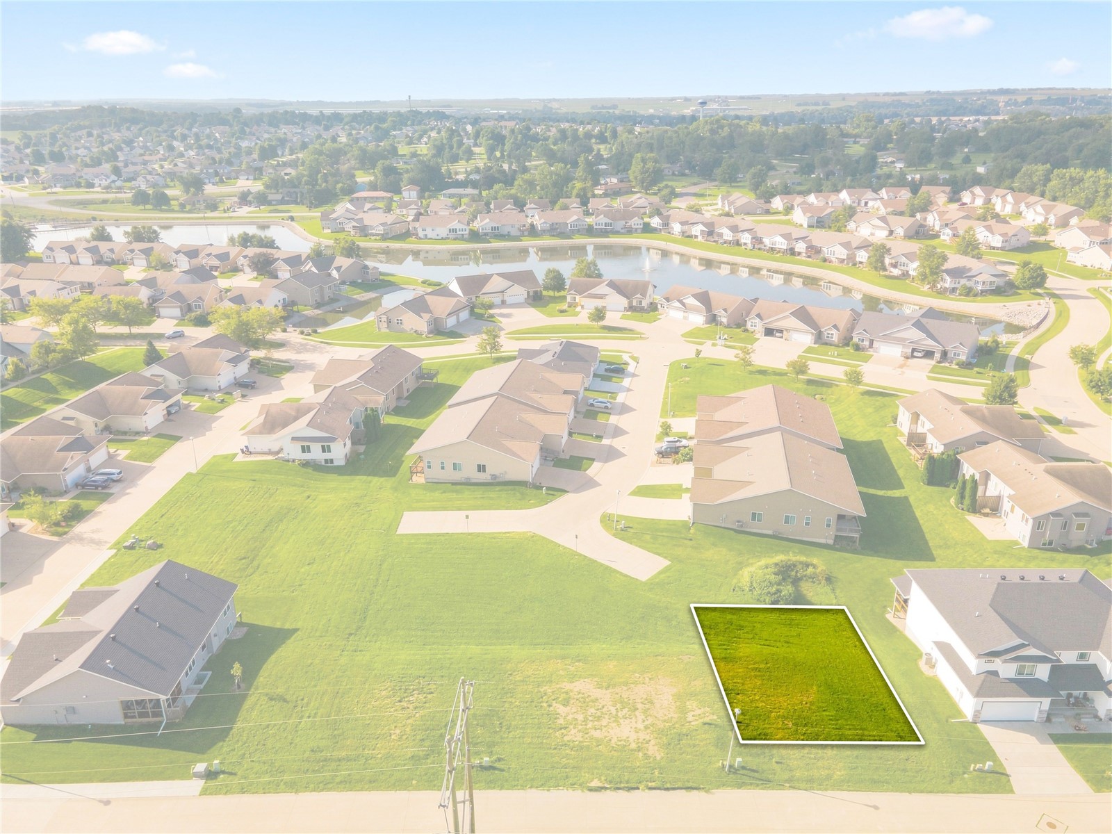 7064/7066 Waterview Drive SW Cedar Rapids IA 52404