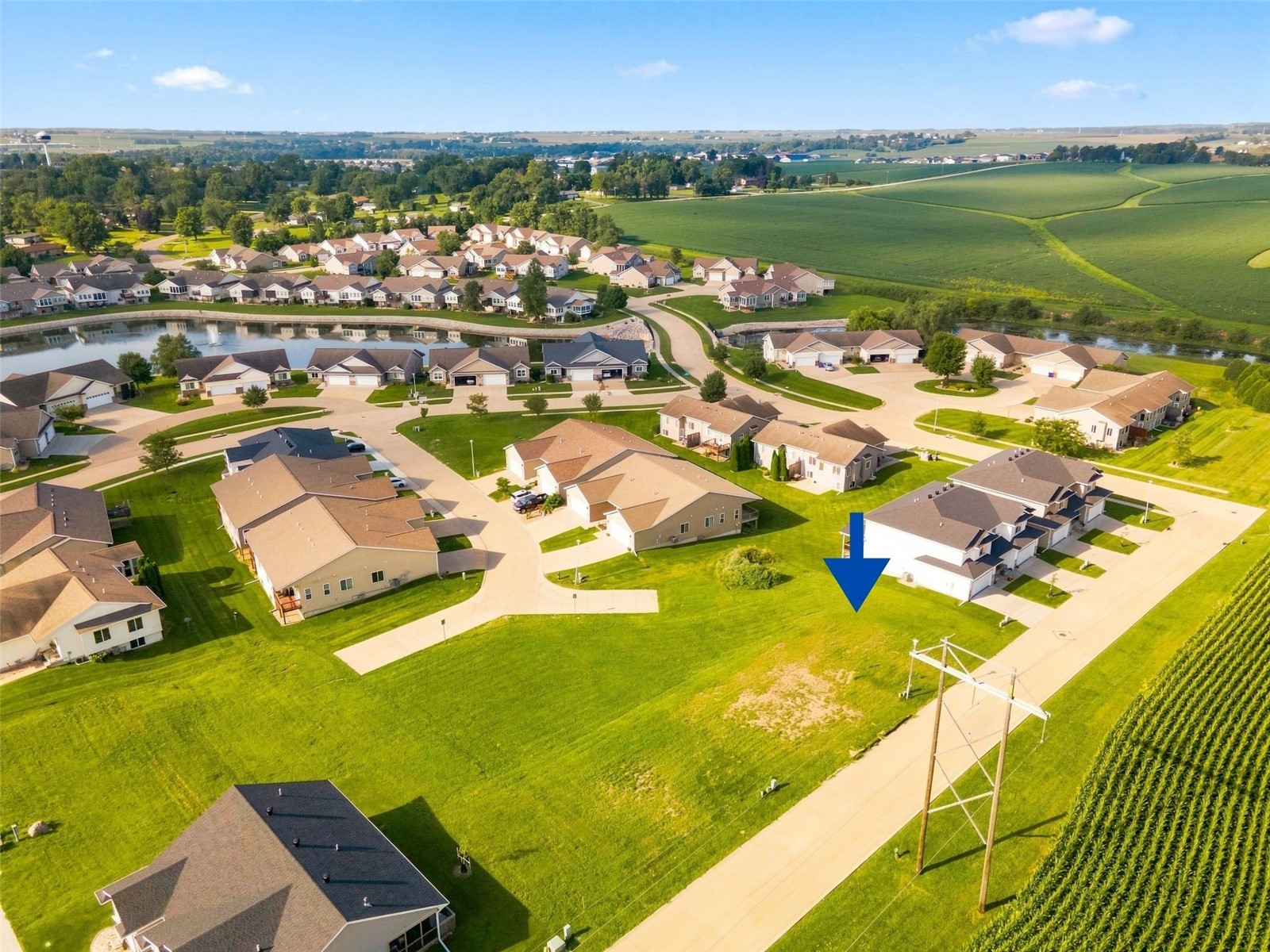 7064/7066 Waterview Drive SW Cedar Rapids IA 52404