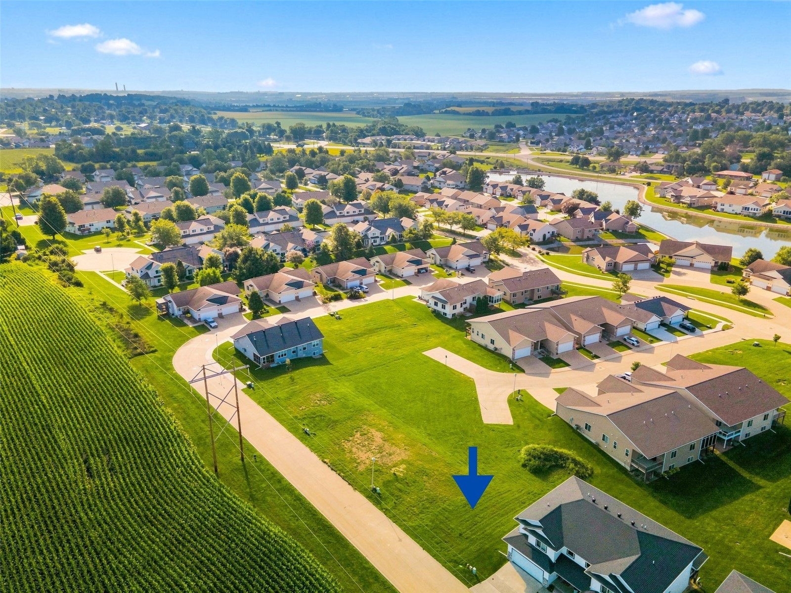 7064/7066 Waterview Drive SW Cedar Rapids IA 52404