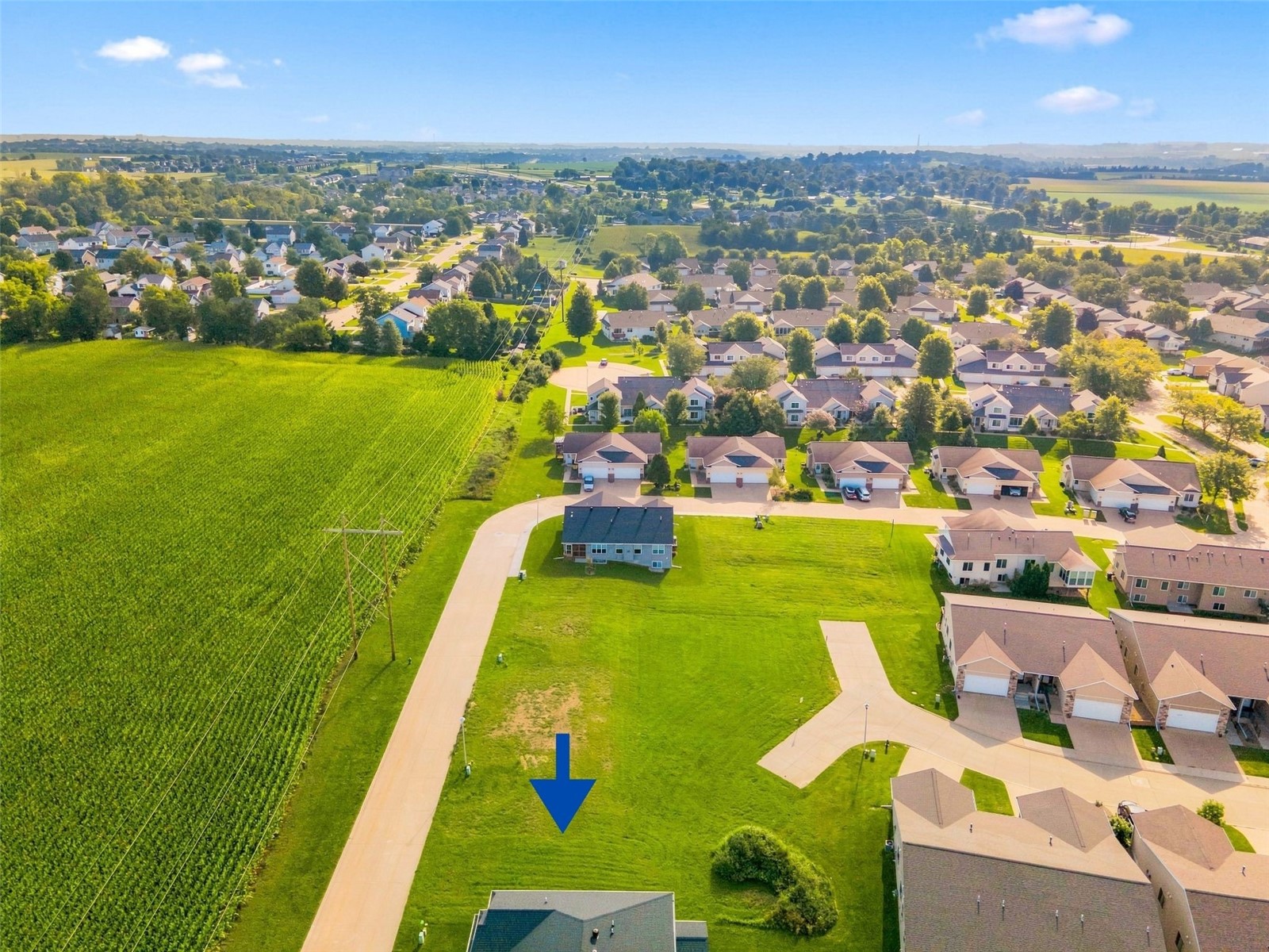 7064/7066 Waterview Drive SW Cedar Rapids IA 52404