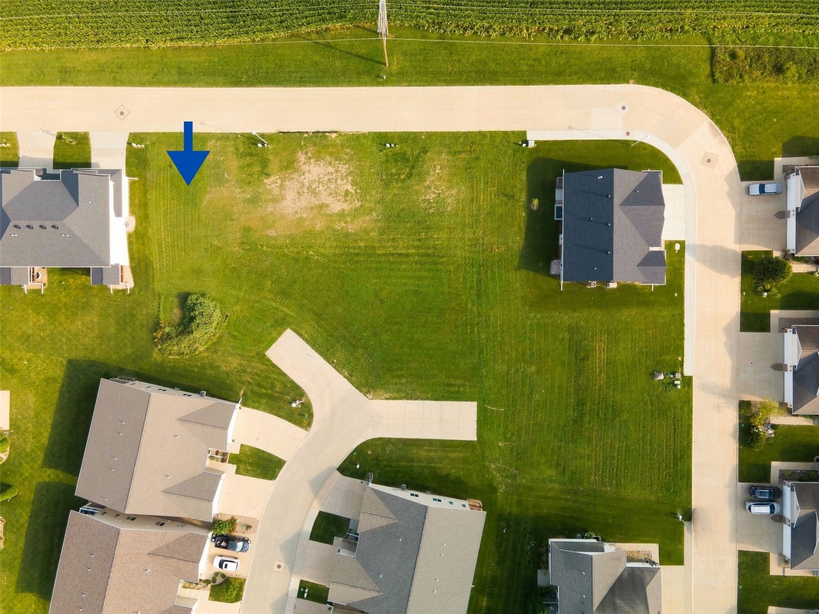 7064/7066 Waterview Drive SW Cedar Rapids IA 52404